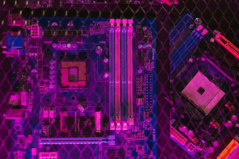 Motherboard Buying Guide: Sockets, Chipsets, Slots Explained
